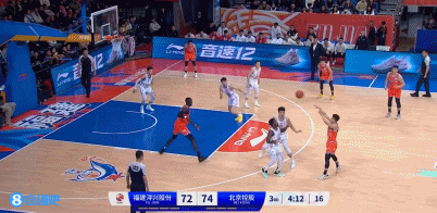 各论各的！孟子凯阻挡&梅克抡肘 梅克2+1+违体犯规！