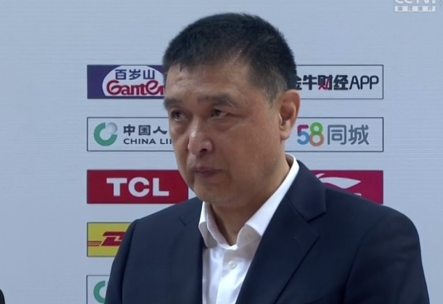 闵鹿蕾总结：后三节我们对福建小外援控制得很好 篮板也抢得不错