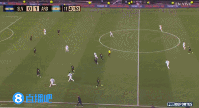 轻松！阿根廷迅速反击，恩佐补射空门得手