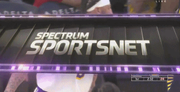 不长记性呢？浓眉两次一模一样掩护连续被吹两次进攻犯规