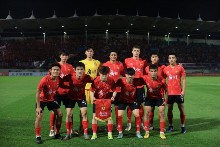 【浪奇撑广州】中甲第4轮，广州队主场0-5不敌云南玉昆