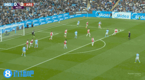 突施冷箭！下半场刚开始，科瓦西奇远射偏出