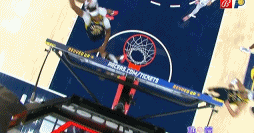 特纳被犯规后手指弯曲直接回更衣室 本场比赛将不会回归