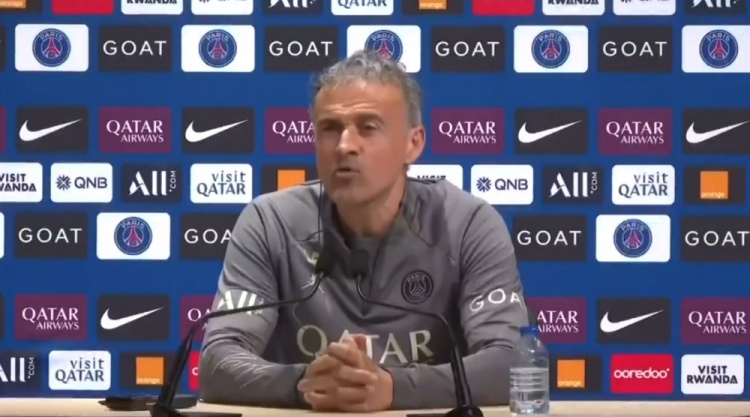 能理解姆巴佩的不满吗？恩里克：你多大了⁉️我53岁很有经验❗️