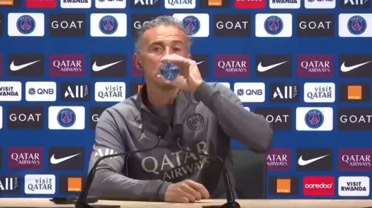 恩里克：姆巴佩换下爆粗是假新闻 希望巴黎和姆巴佩都有美好结局