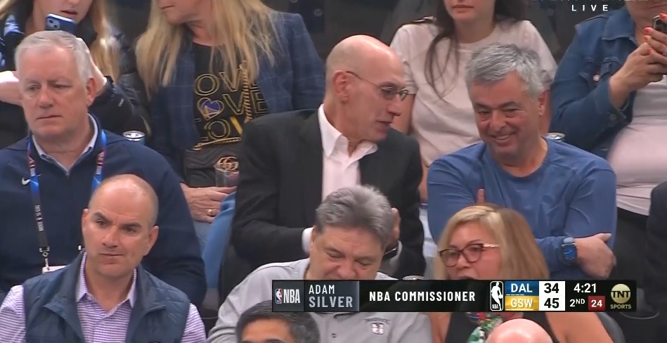 勇士VS独行侠全美直播 NBA总裁萧华现场观战