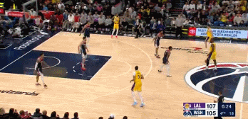 老年推土机！詹姆斯背打转身杀进篮下双手暴扣打停奇才