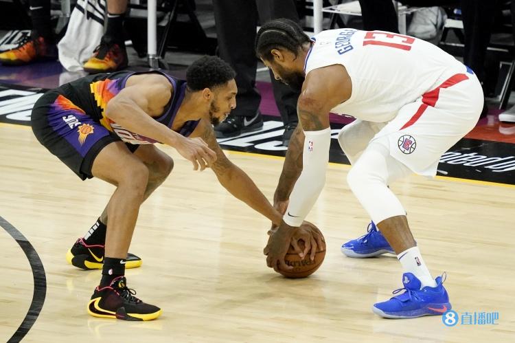 贝弗利：乔治控球是要让对手失去平衡 但他没法摆脱有力量的后卫