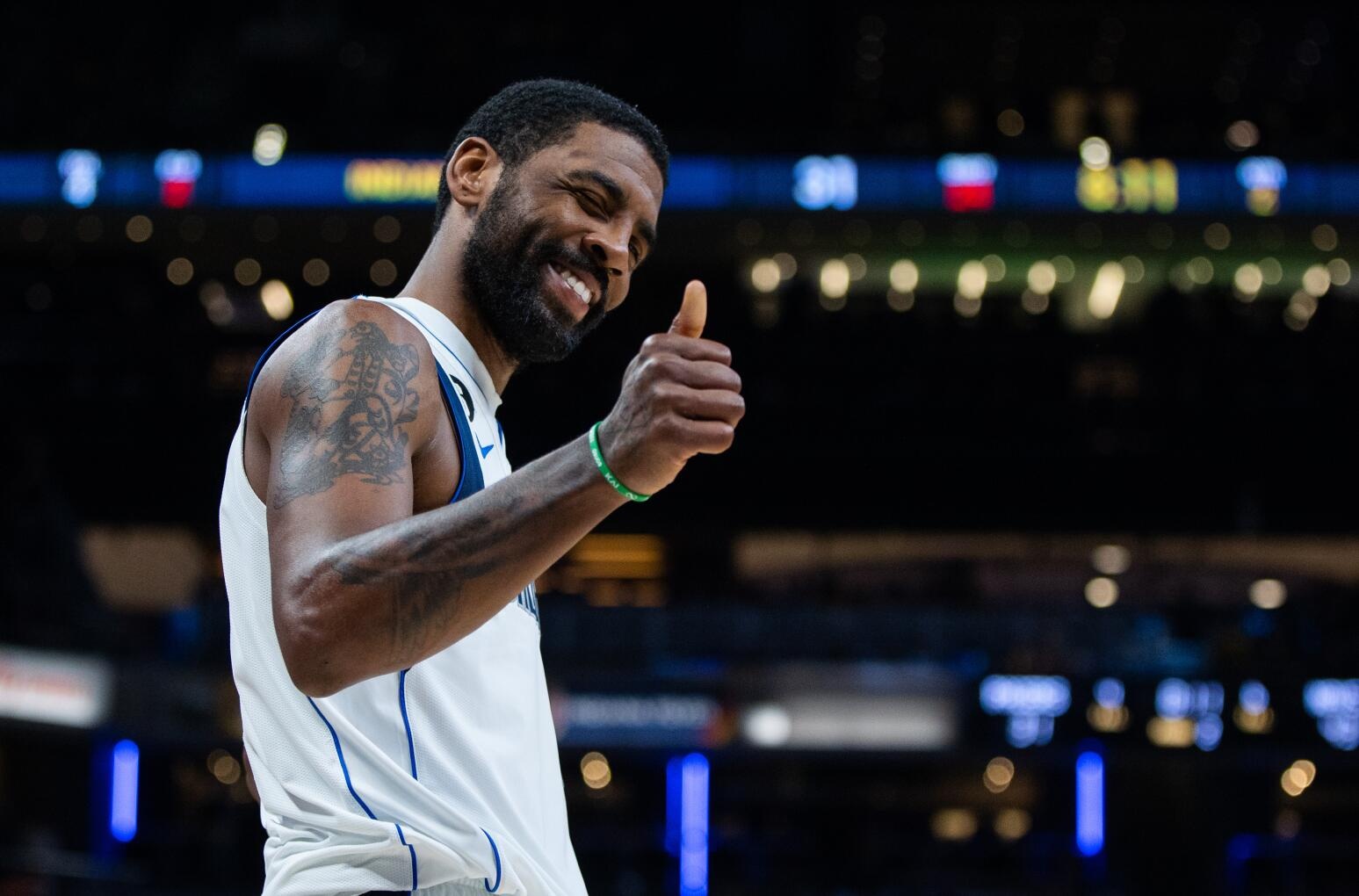 帕金斯：自从在骑士夺冠以来 我还没见过欧文如此快乐地打球