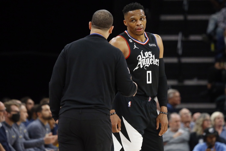 都夸词穷了卢：威少35岁还能那样扣篮 他是怪物&MVP&名人堂