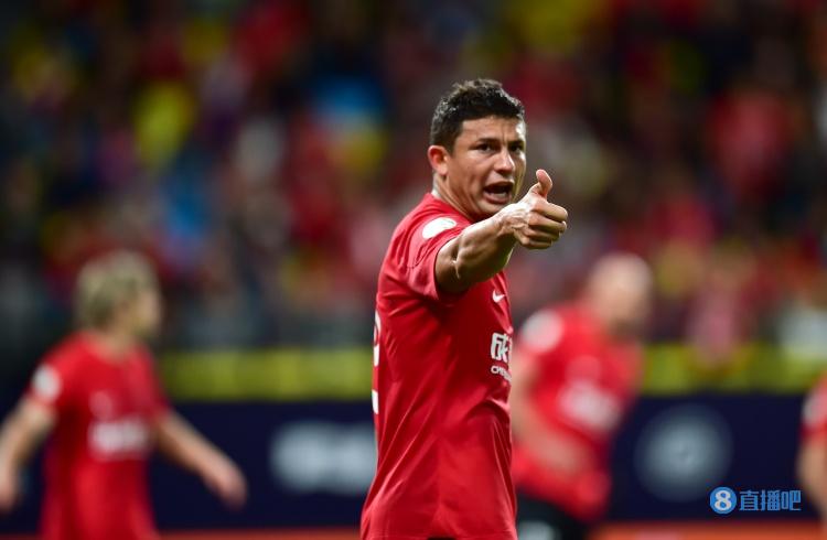 媒体人：艾克森大概率落选国足，国内中锋除武磊张玉宁也无人可选