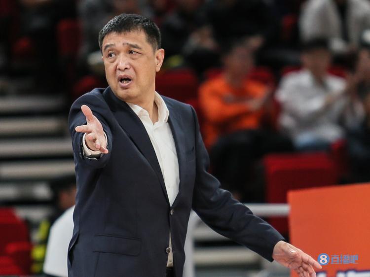 媒体人：京城两队三阶段状态打开了 很期待周日五棵松的北京德比