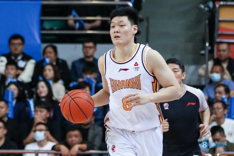 媒体人：张宁37分5板vs张镇麟43分9板 CBA需要这样的对飚