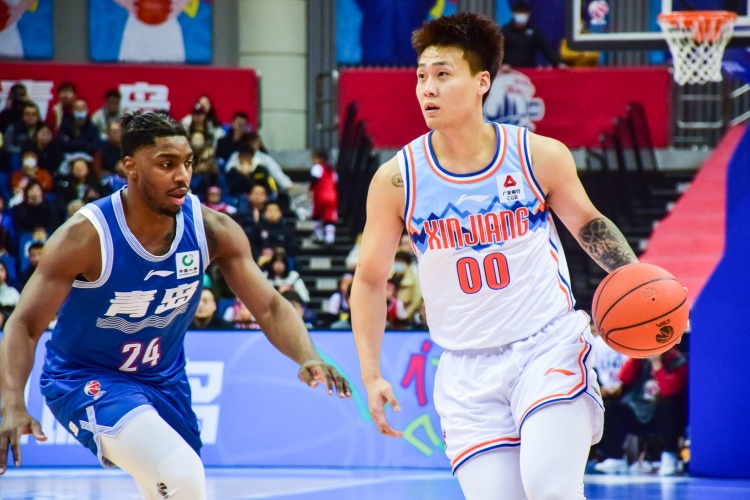 探长：CBA的竞争力太低 应适当放开外援 本土球员再去学习或竞争