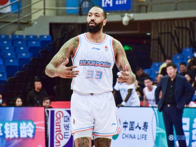 山东男篮抵达宁波备战：留住晋级季后赛希望 此役不容有失