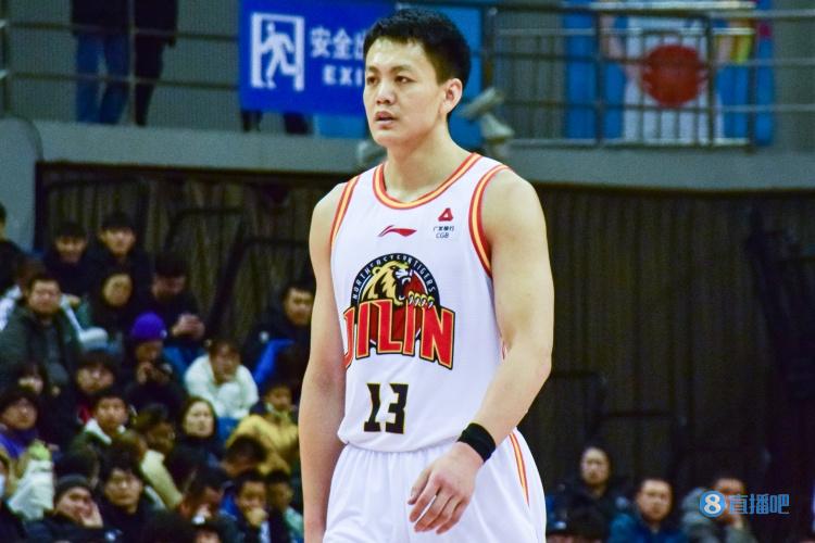 无奈空砍！姜宇星12中9得到23分6板4助