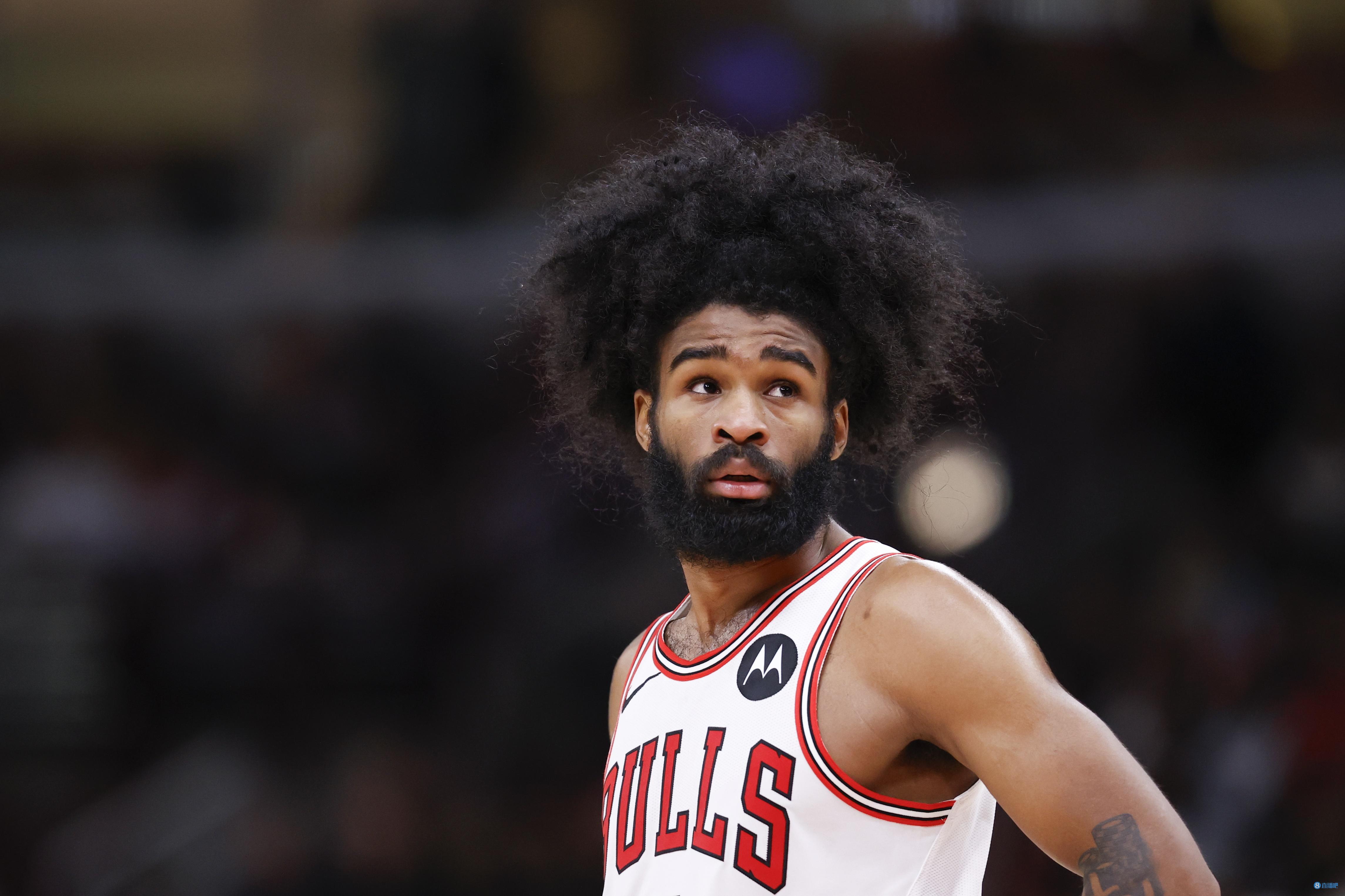 多诺万：科比-怀特因臀部伤势将至少再伤缺两场比赛