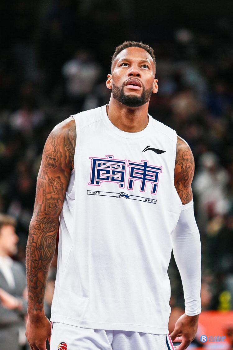 23分5板3助+单手劈扣！关辛：当初说签威姆斯是情怀的人呢？