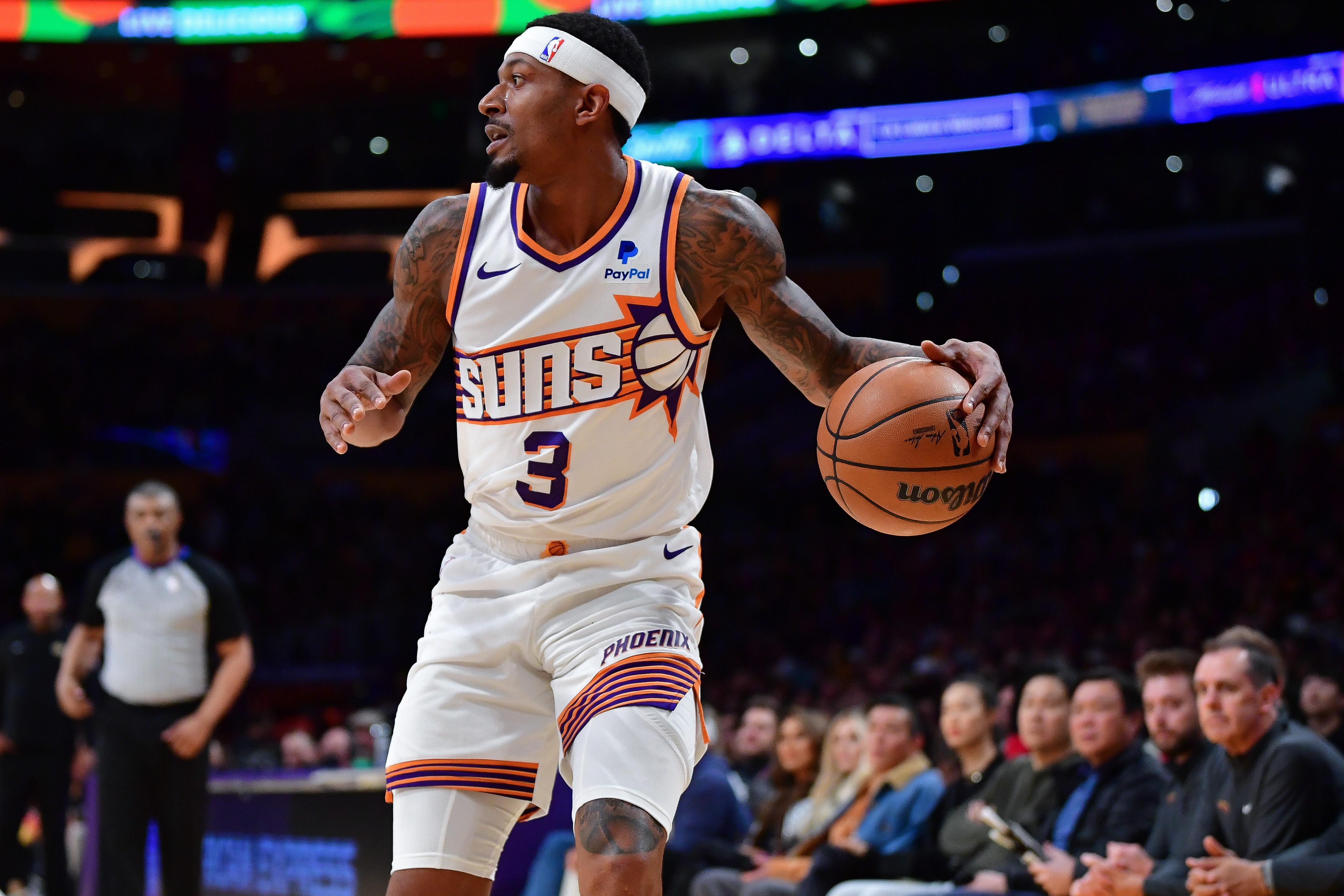 不用咋出力！比尔8投5中得到13分9板6助2断1帽