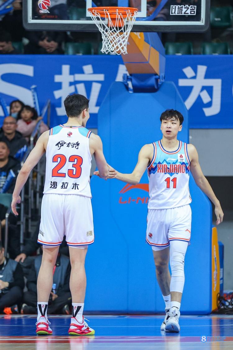 火力全开！新疆首节轰下41分&阿不都沙拉木10分