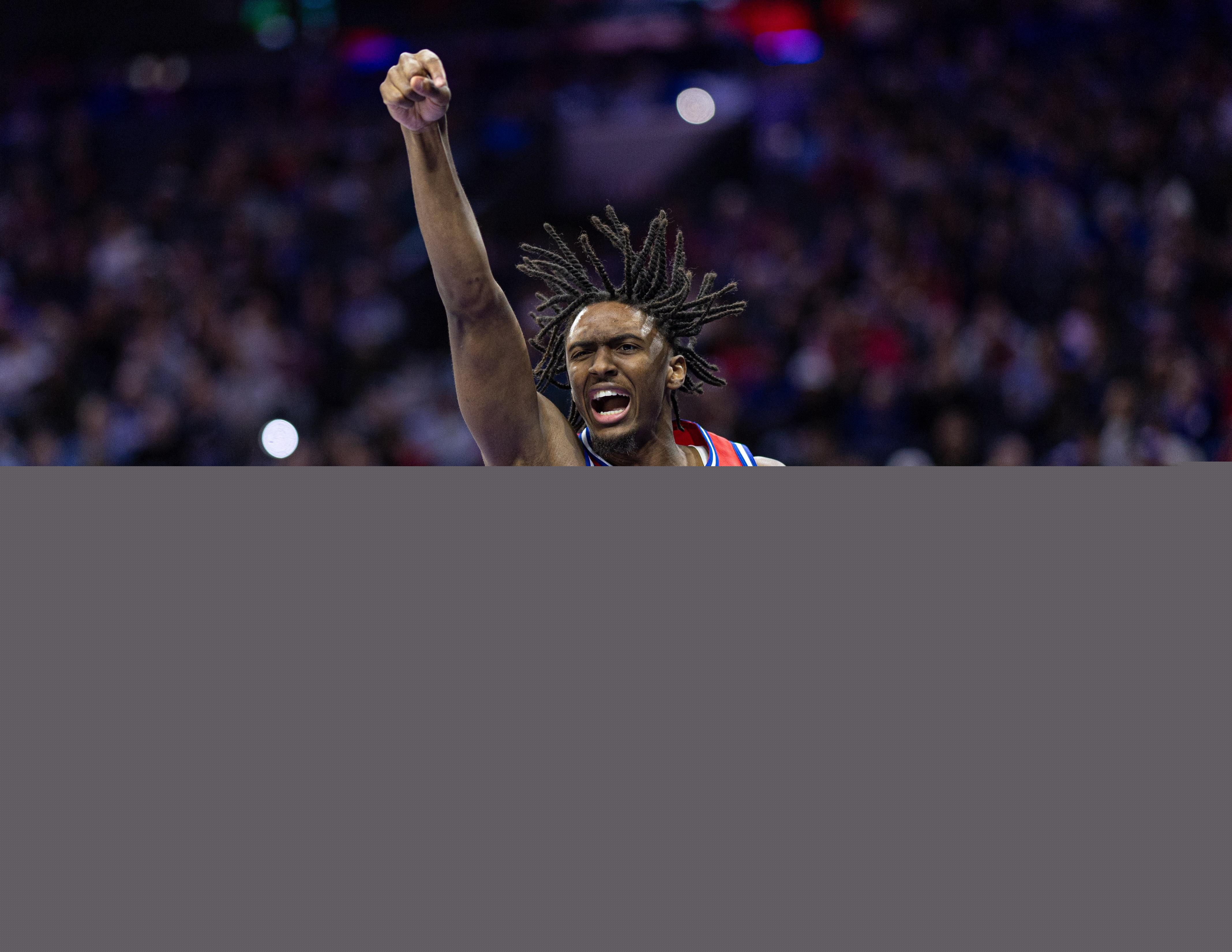 马克西生涯三分球数突破500 76人队史第二快&仅次于科沃尔