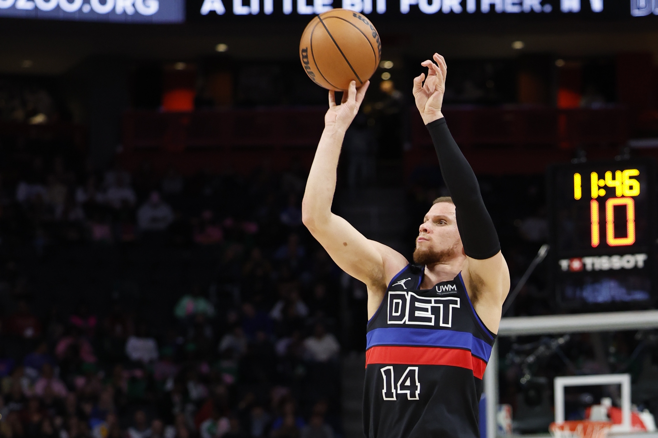 横空出世！马拉奇-弗林25中18狂砍生涯新高50分外加6板5助4断