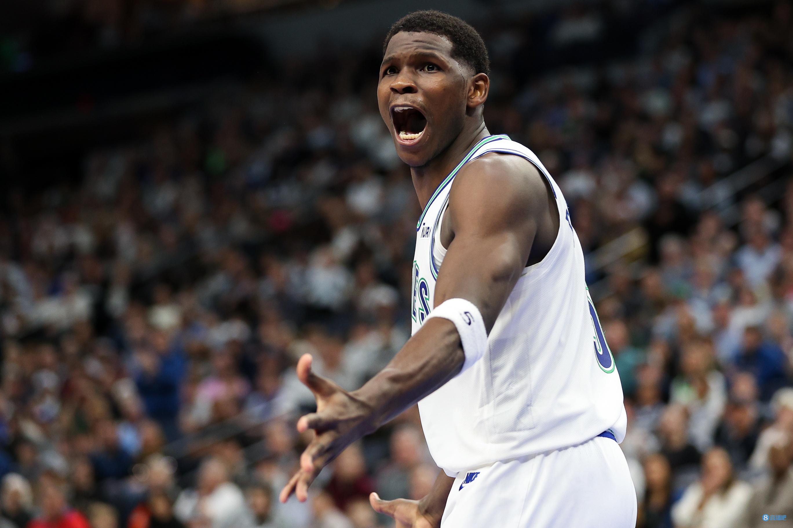 爱德华兹连续4场比赛拿下30+ 追平个人生涯最长纪录