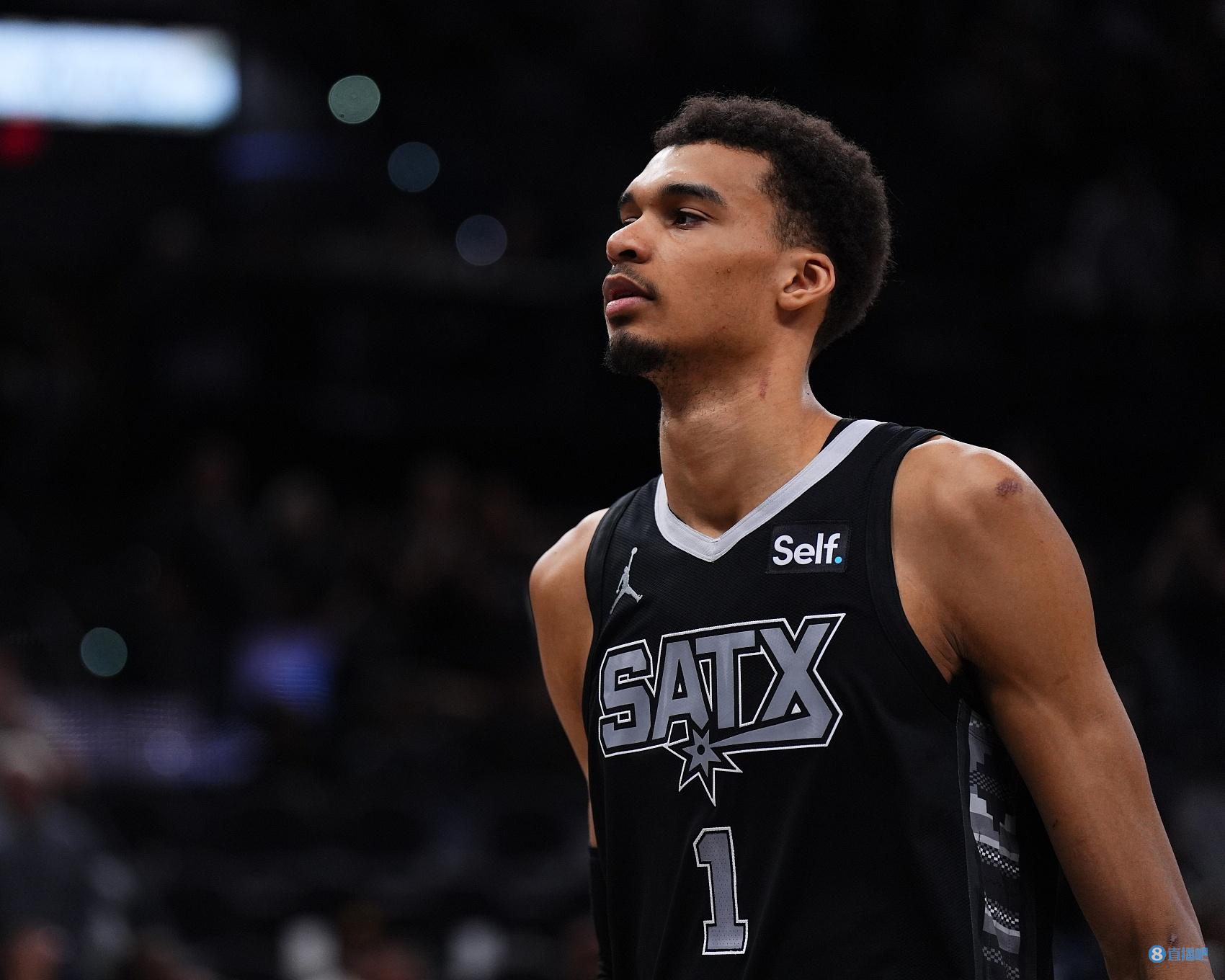 利拉德：文班的竞争力最让我惊讶 他很快会成为联盟最好的球员