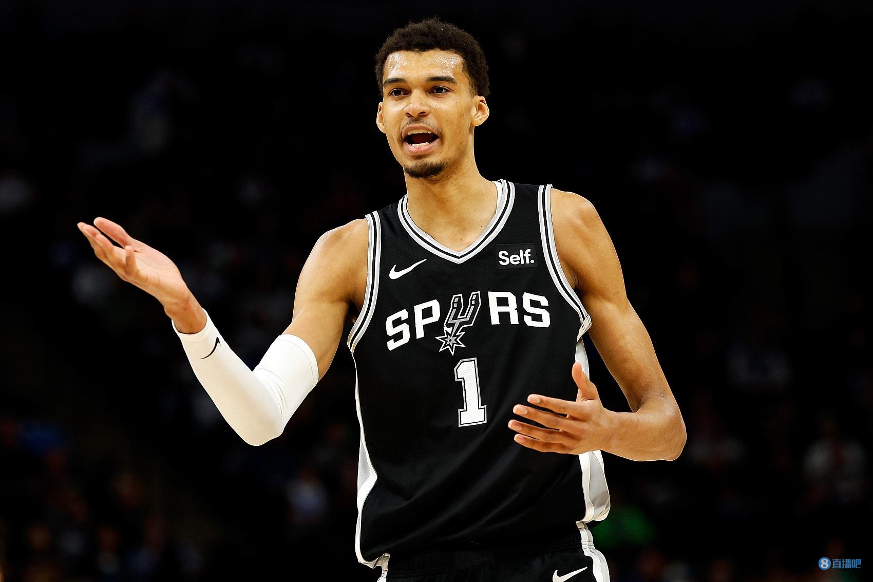 文班亚马新秀赛季盖帽数达到200个 自97-98赛季邓肯以来首人！