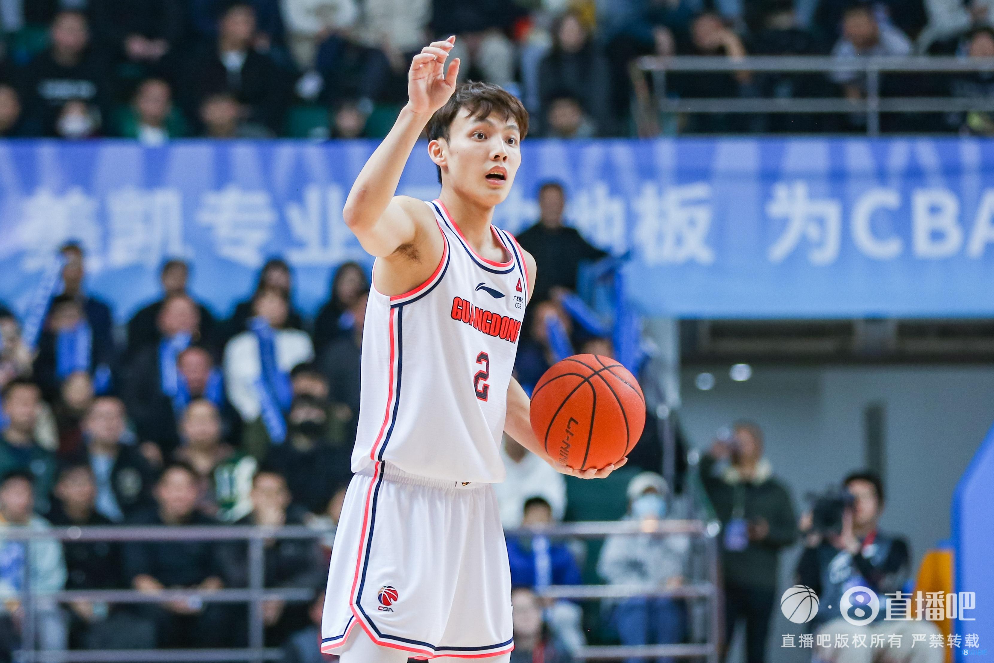 穿针引线！徐杰9中5贡献11分5板9助3断 正负值+23最高