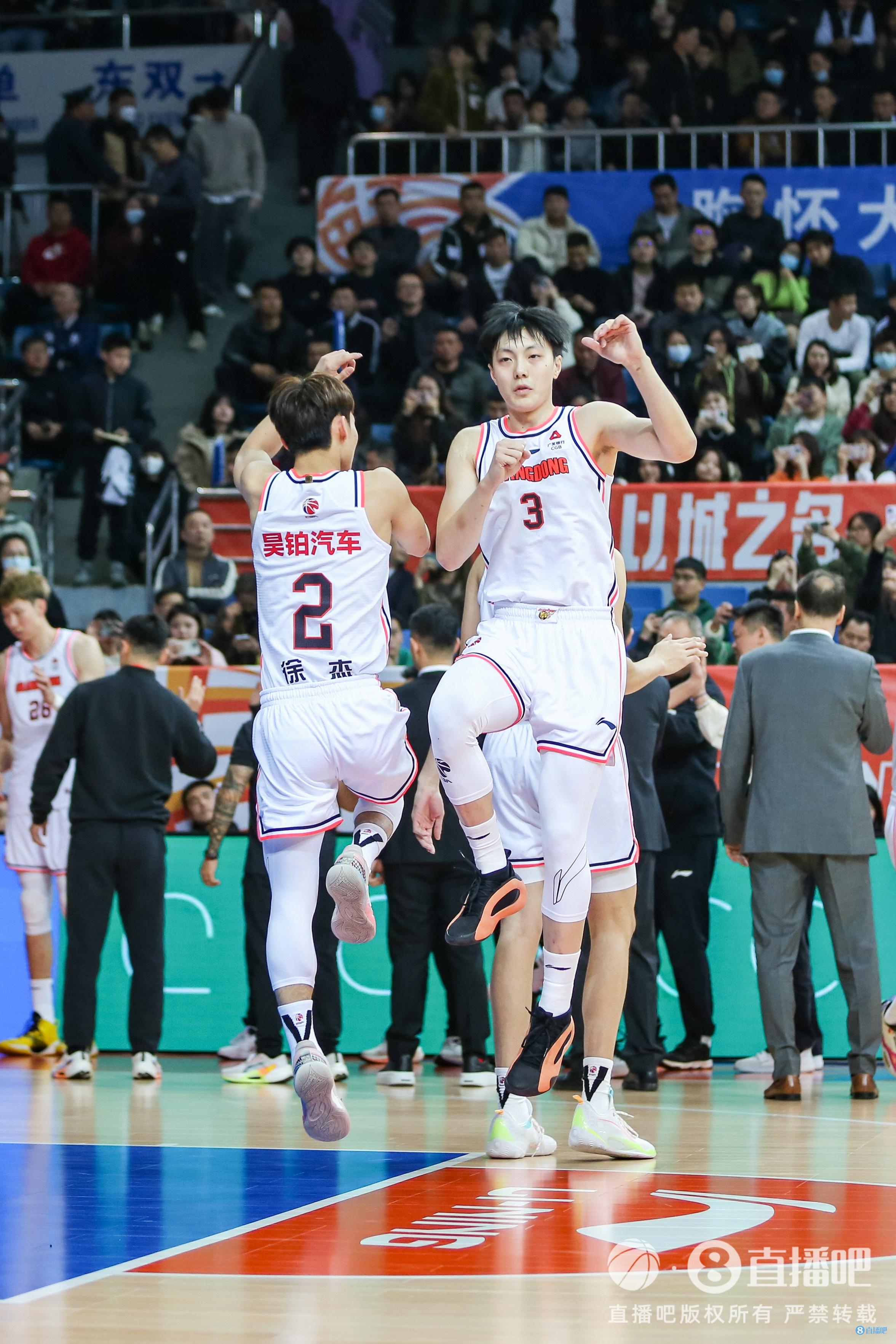 重塑信心！华南虎“猛虎出山” 年轻球员在有限时间内做到最好