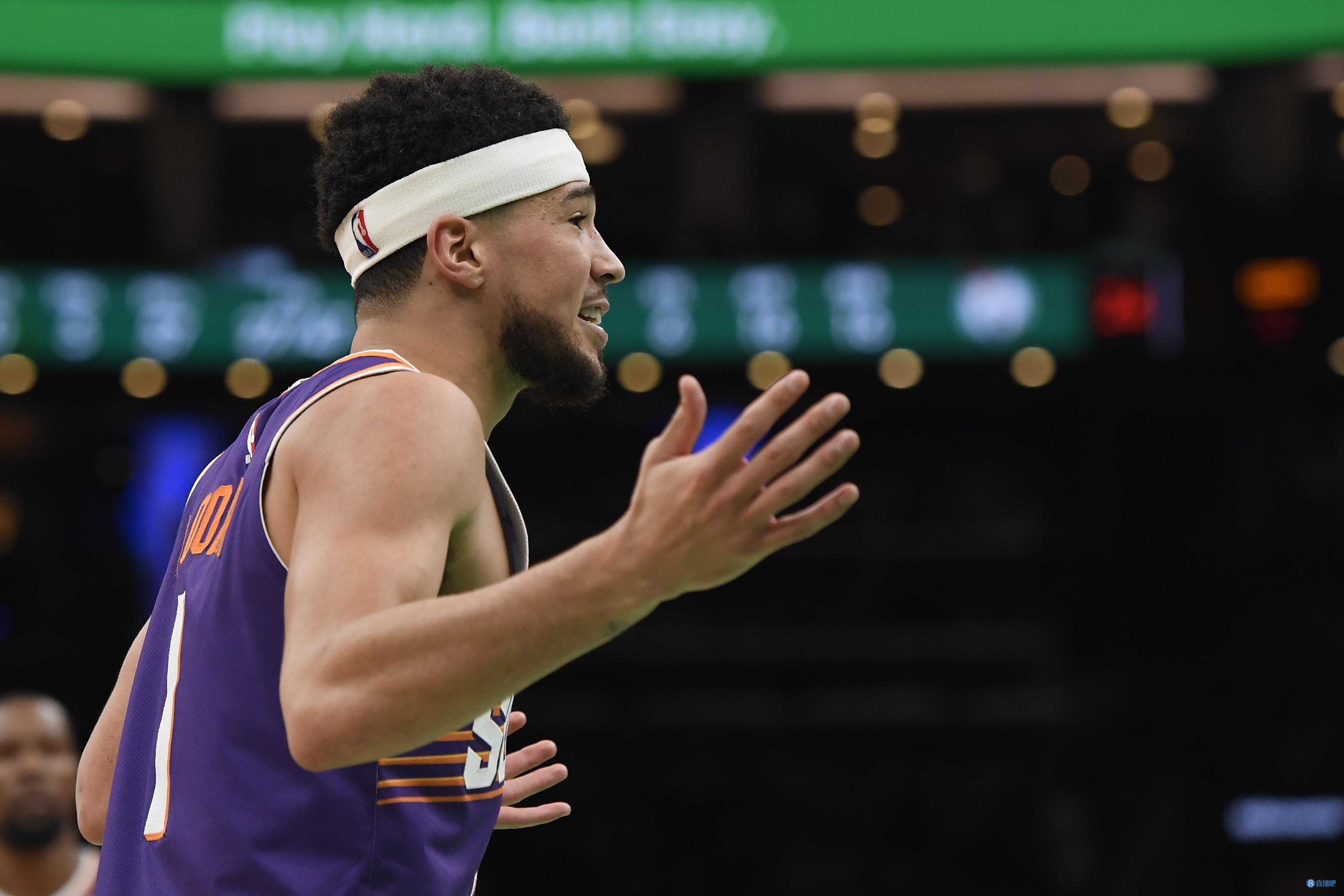 布克：我们想赢下接下来的每一场比赛 要在季后赛之前养成好习惯