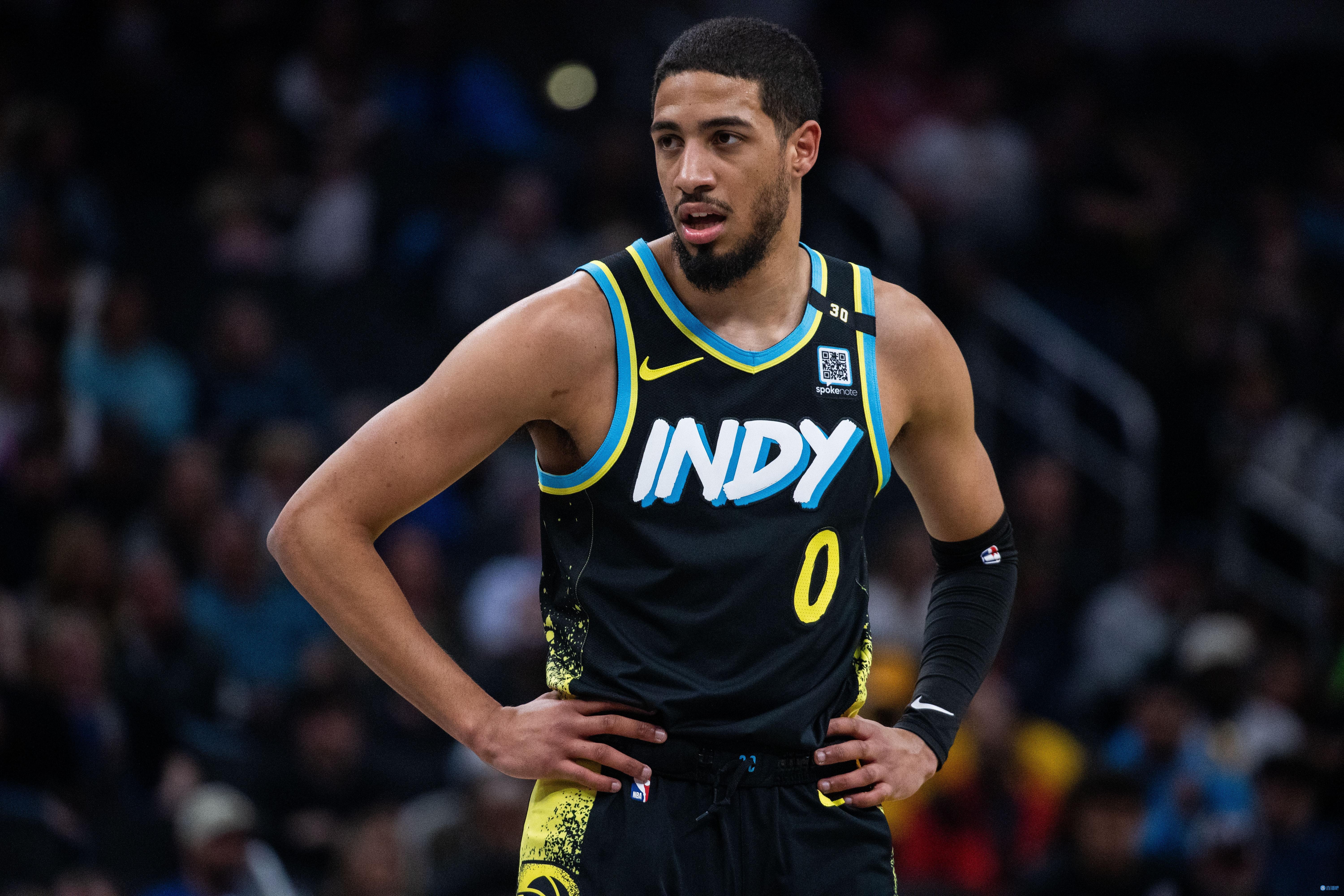 实属没有手感！哈利伯顿半场6投仅1中拿到4分3篮板6助攻