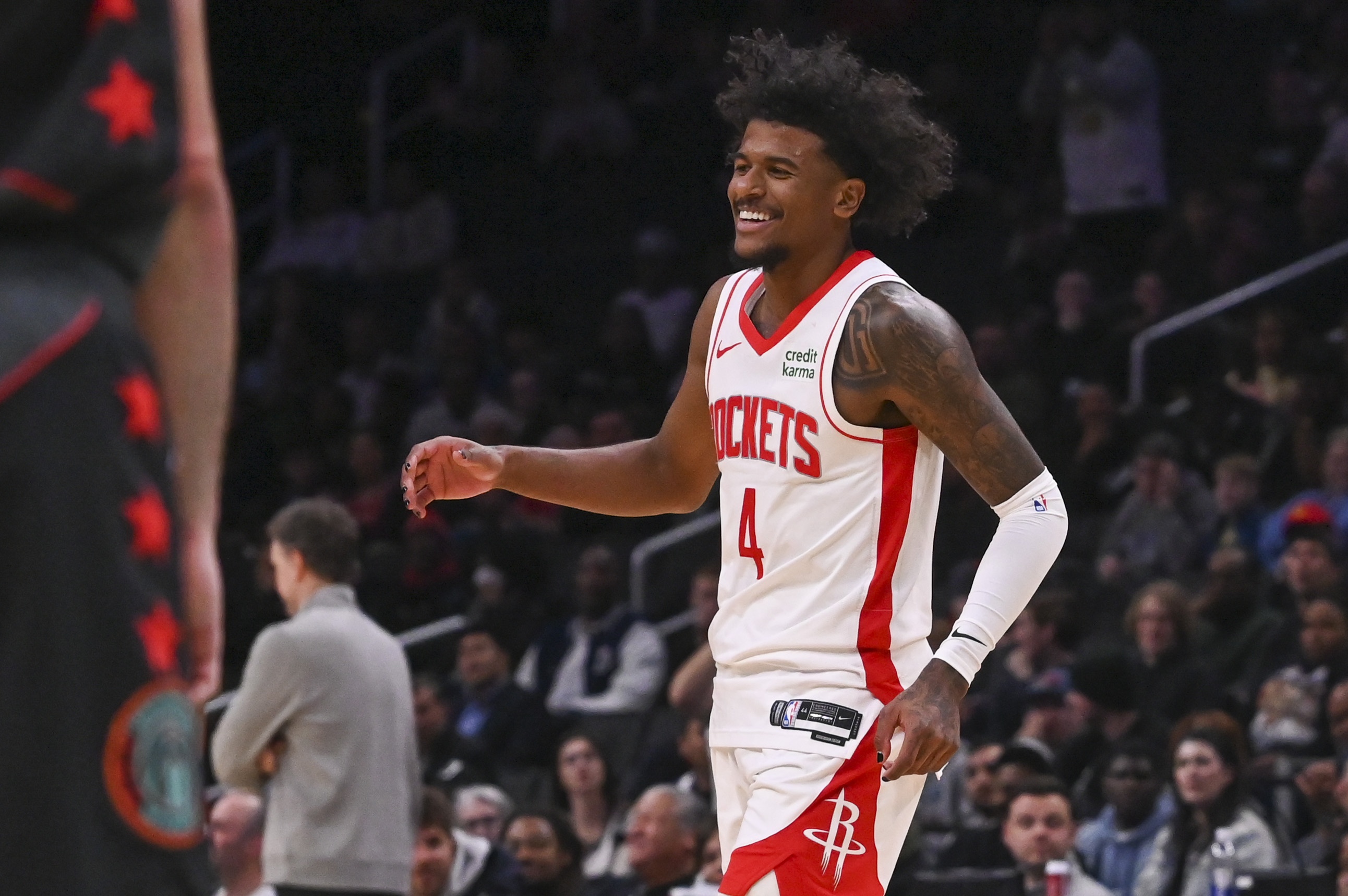 持续追击火箭豪取一波6连胜 追平球队本赛季最长连胜纪录