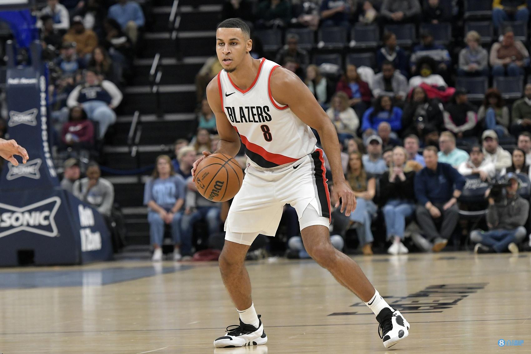 得分生涯新高！克里斯-穆雷15中8得到21分7板2助2断1帽