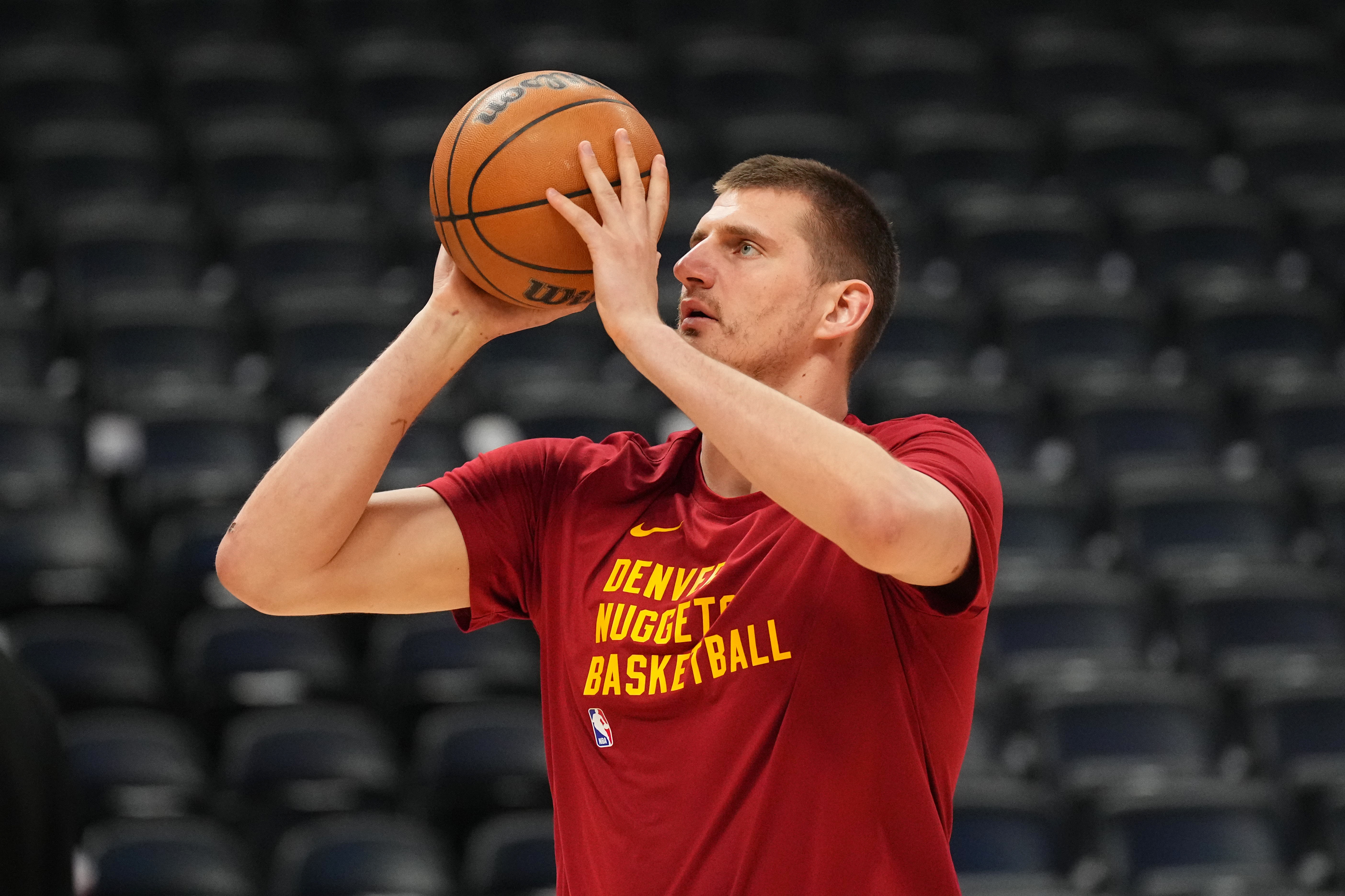 约基奇：小卡没打但快船有很多人能防多个位置 这是他们强的原因