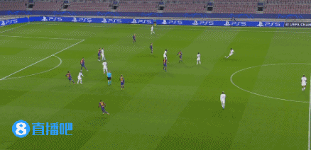 巴黎上次欧冠做客诺坎普，姆巴佩帽子戏法，巴黎4-1大胜巴萨